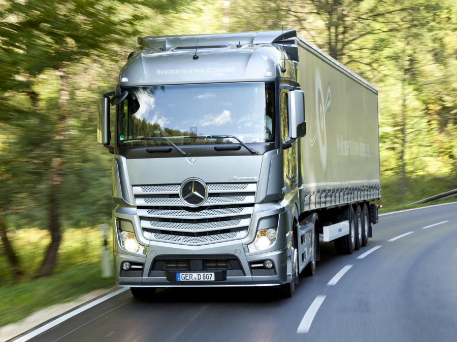  Mercedes-Benz Actros 1845 2011 года  (фото 5 из 6)